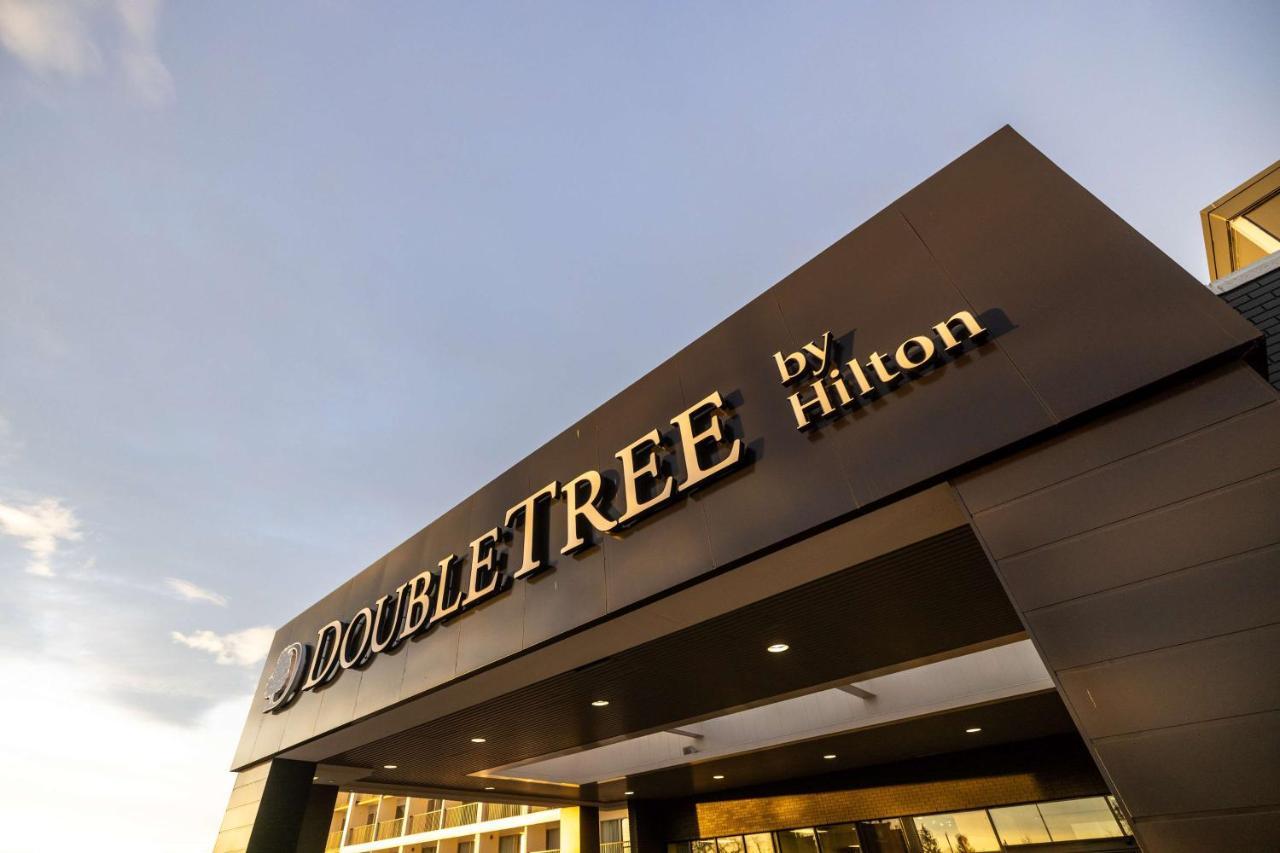 Hotel Doubletree By Hilton Calgary North Exteriér fotografie