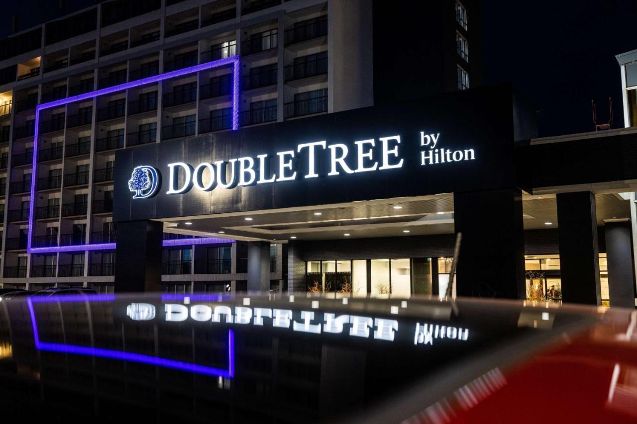 Hotel Doubletree By Hilton Calgary North Exteriér fotografie