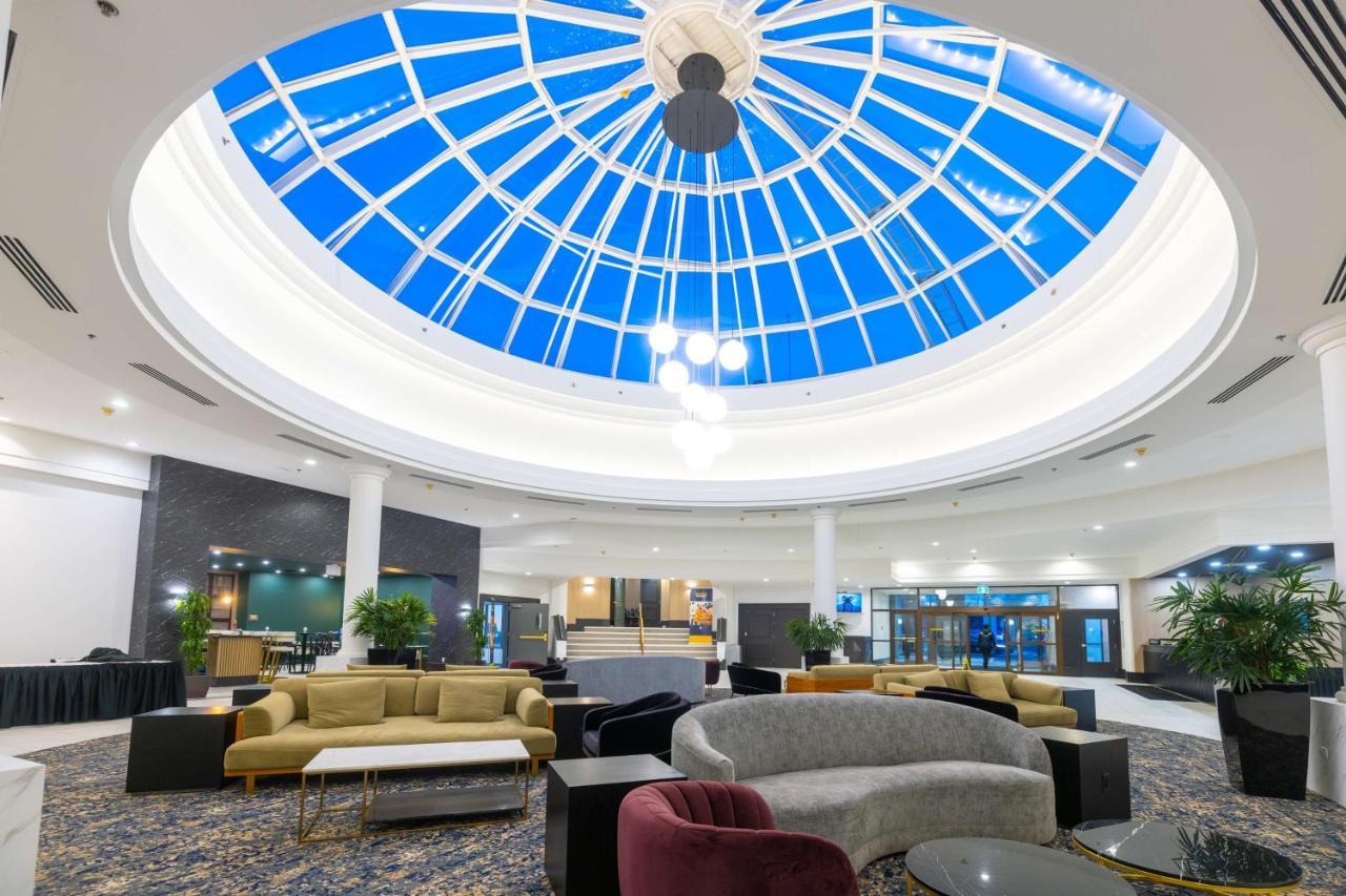 Hotel Doubletree By Hilton Calgary North Exteriér fotografie