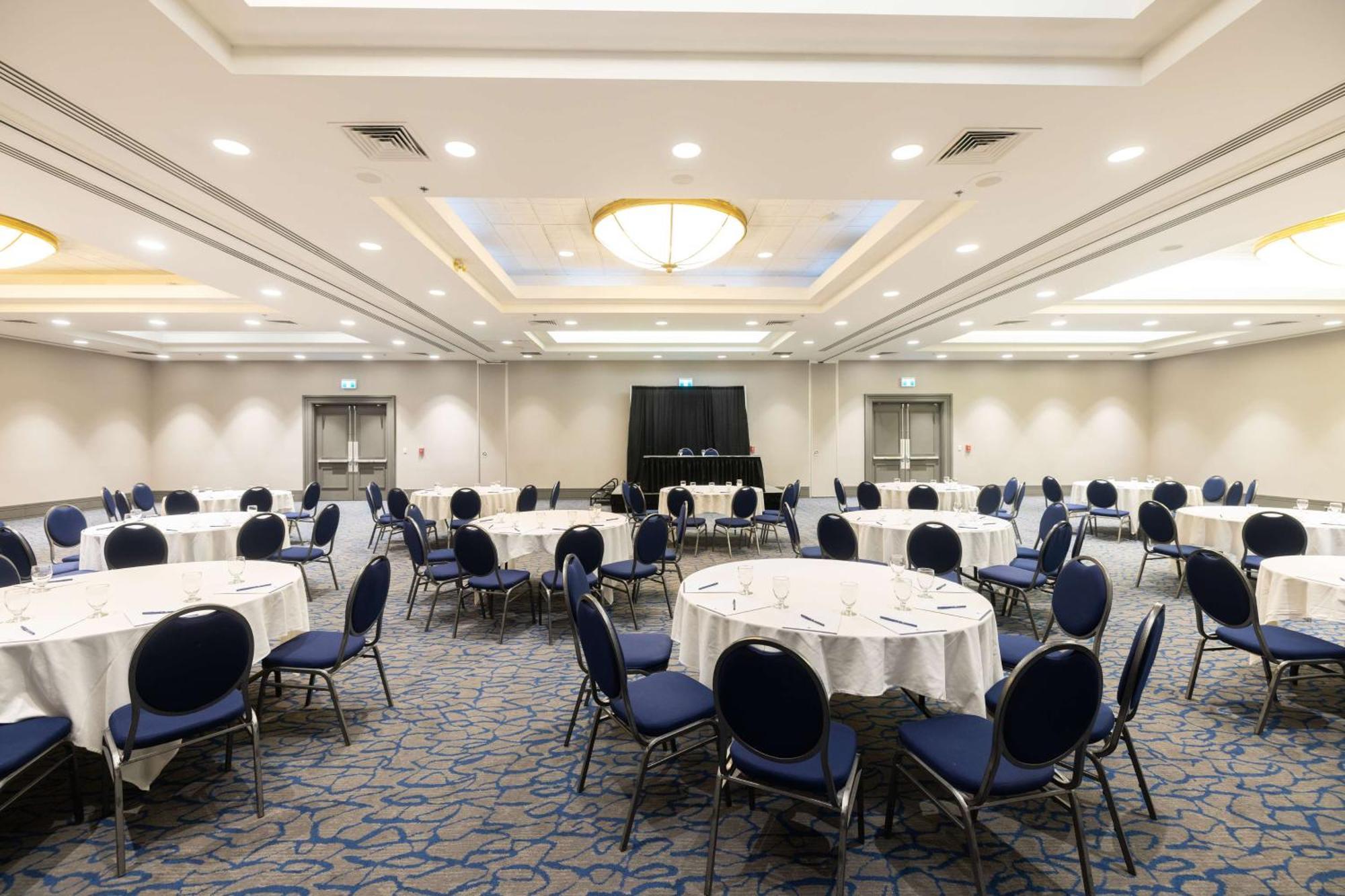 Hotel Doubletree By Hilton Calgary North Exteriér fotografie