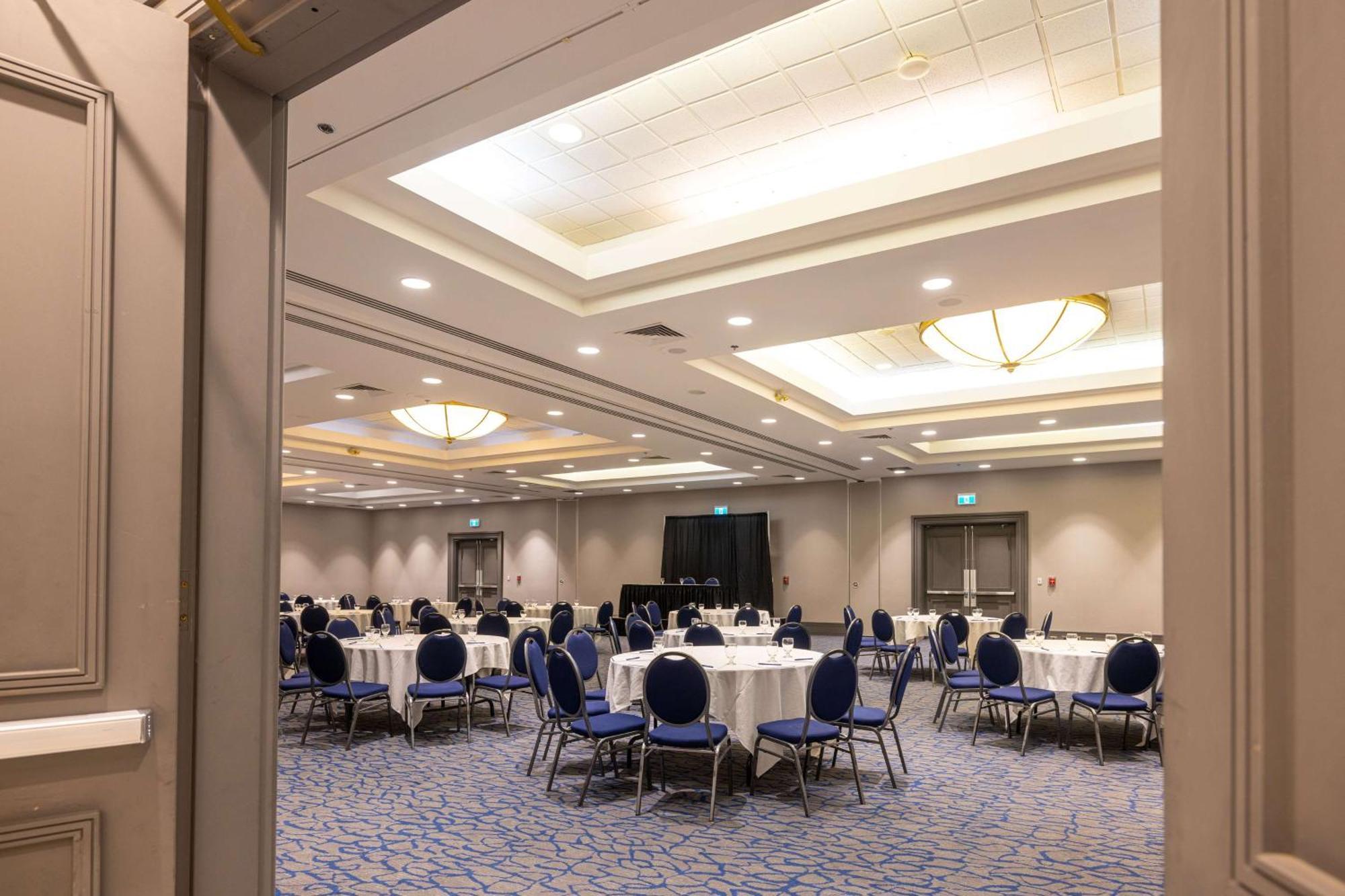 Hotel Doubletree By Hilton Calgary North Exteriér fotografie
