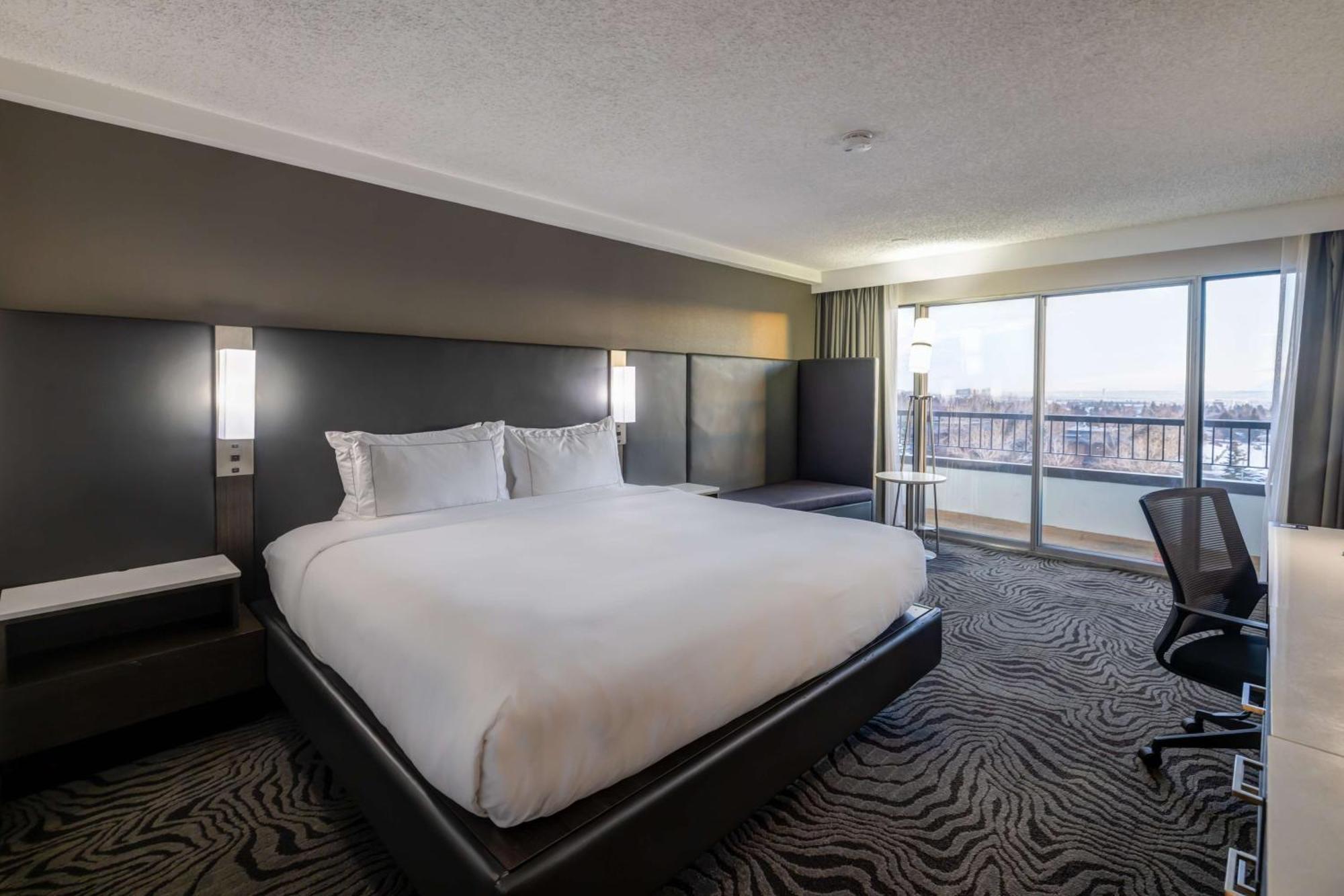 Hotel Doubletree By Hilton Calgary North Exteriér fotografie