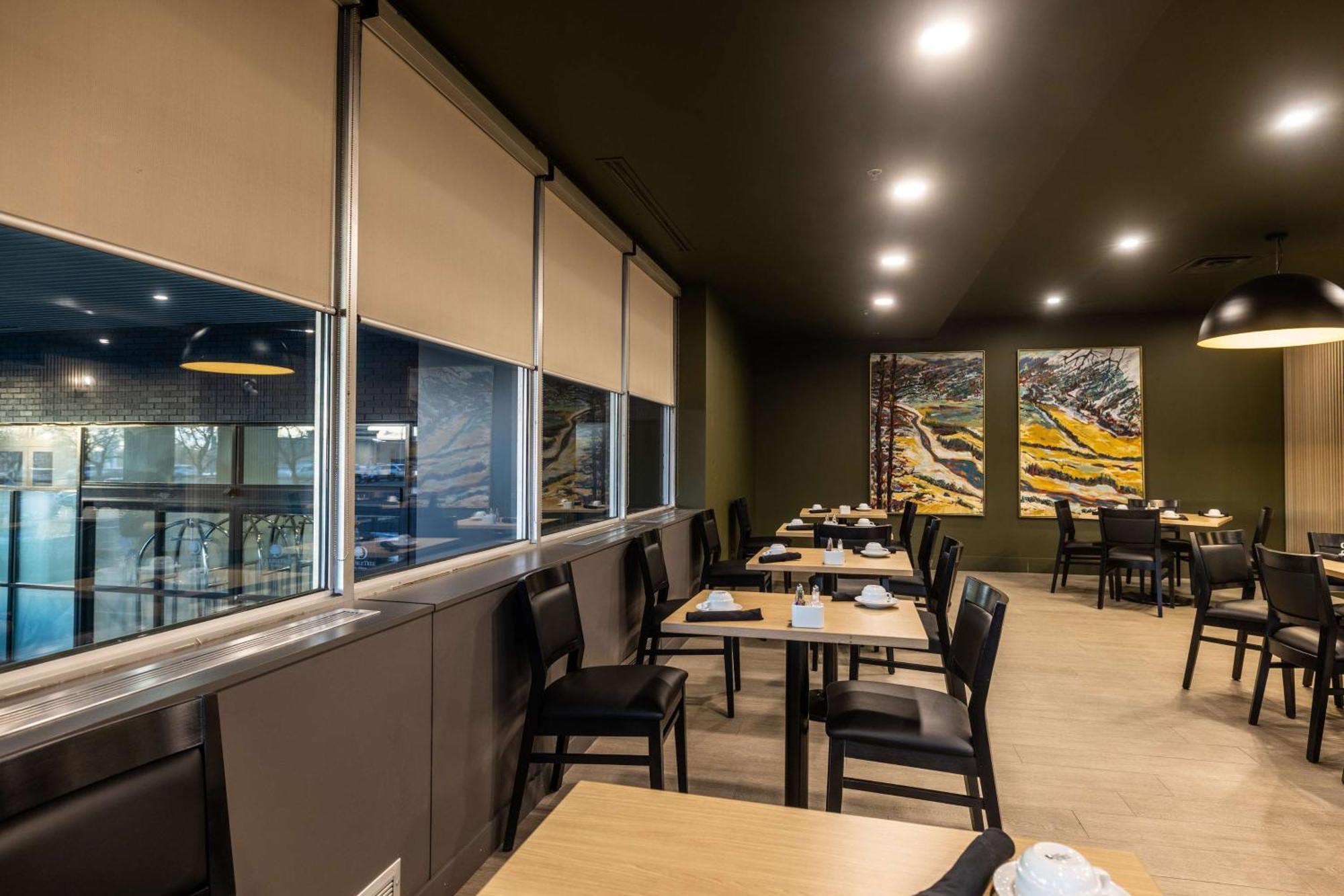 Hotel Doubletree By Hilton Calgary North Exteriér fotografie